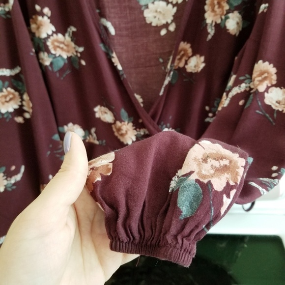 Maroon Crop Top - Picture 4 of 6